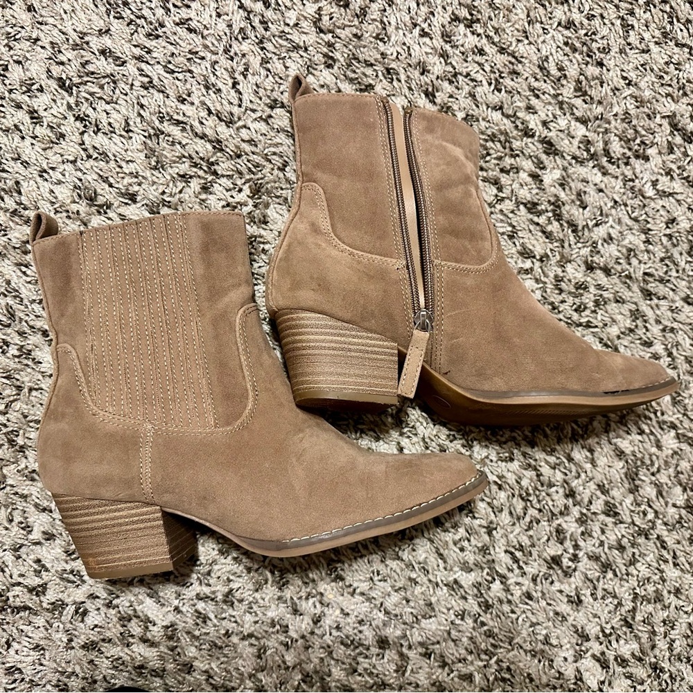 Universal thread western Boots